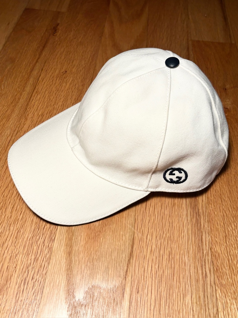 Gucci Interlocking Logo Baseball Hat 🔥